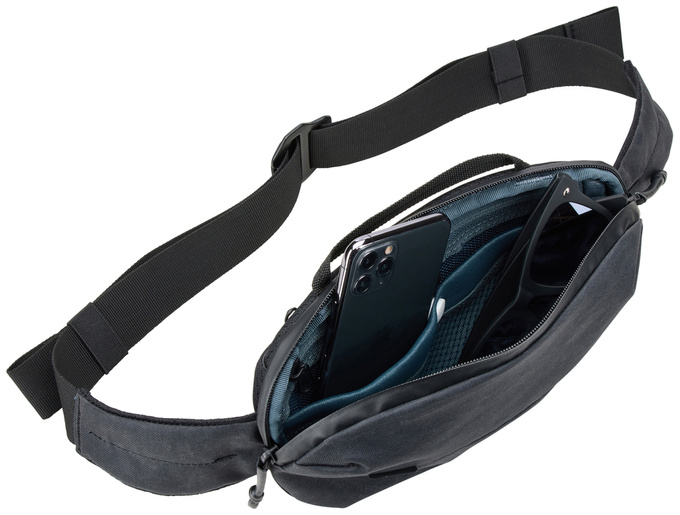 Thule Aion Sling Black